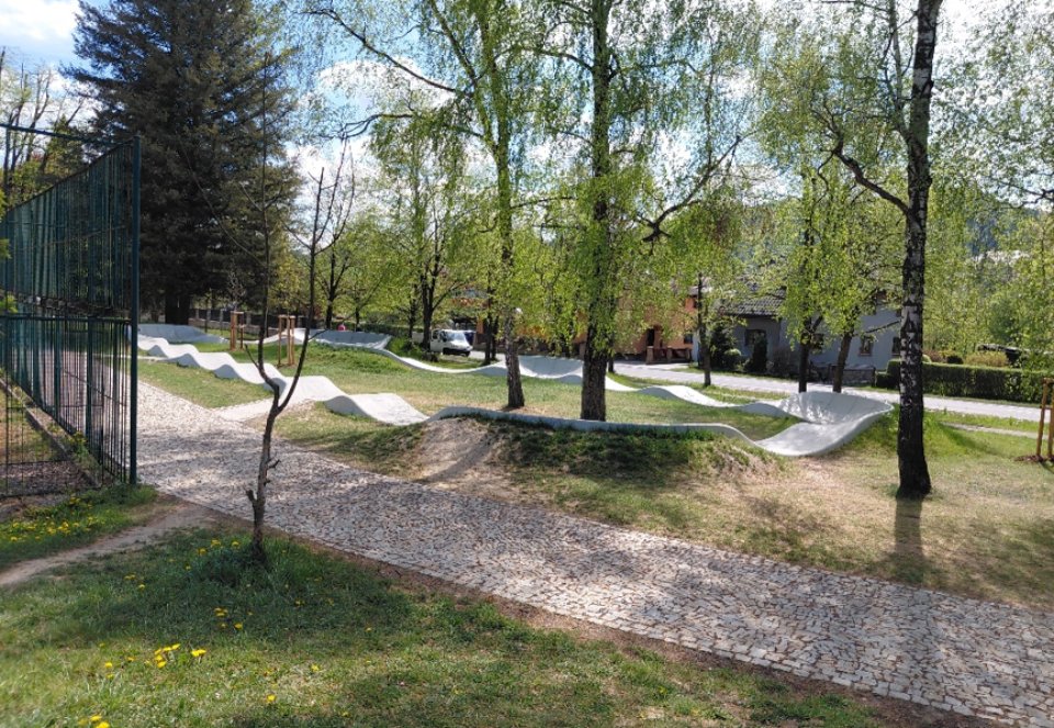 Rozpracovaná investícia! Vybudovanie prvej pumptrackovej dráhy v lesoparku