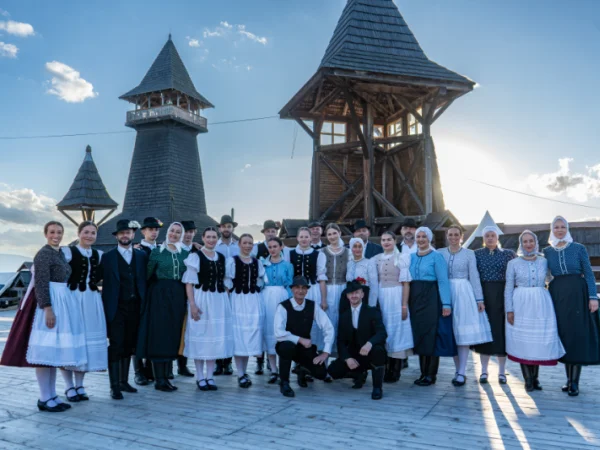 Tri mesiace plné folklóru, vystúpení a zážitkov