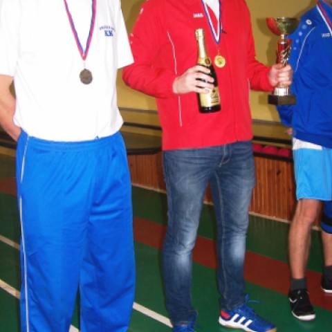 Medailisti v kategórii mužov:  zľava Miroslav Vašečka (Nitra), v strede víťaz Branislav Bol (Šaľa), vpravo Rastislav Pašek (Preseľany)