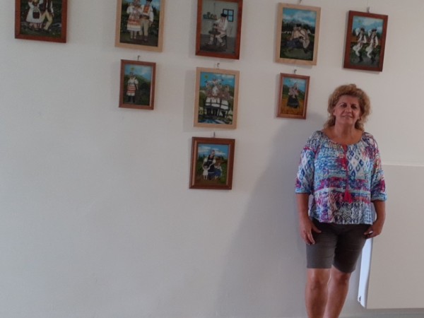 Slovensko moje na skle maľované v šalianskej minigalérii